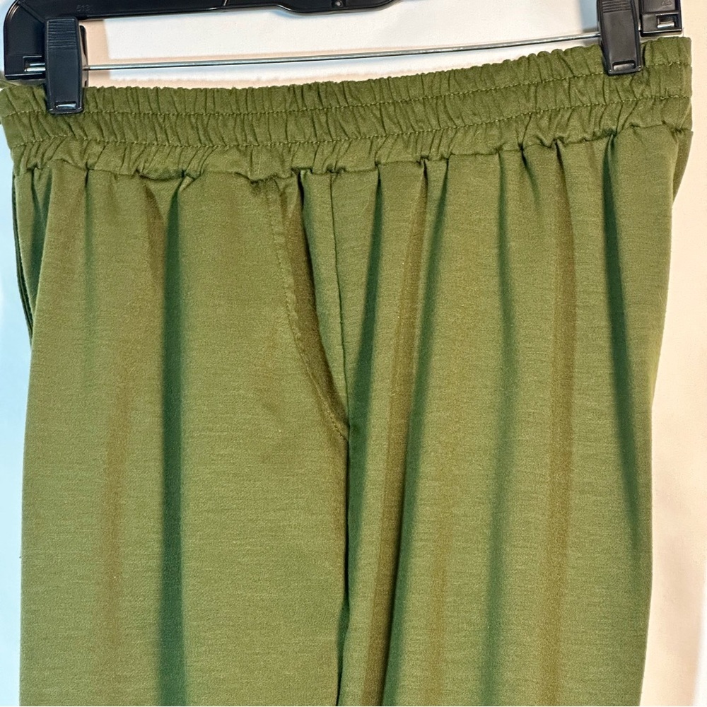 Women’s XXL Olive Green Polyester 2-Piece Spandex Jogger Set - Picture 7 of 7